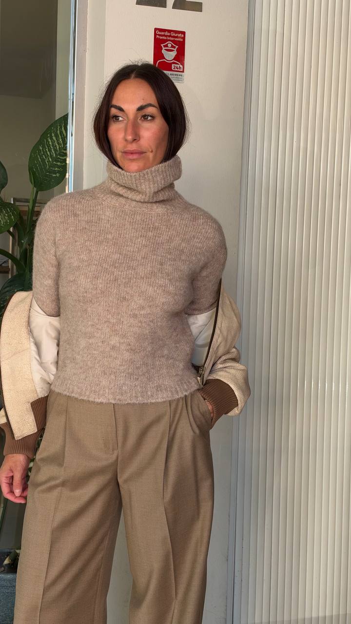 Укороченная куртка-бомбер женская MaxMara