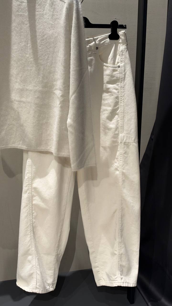 Белые женские джинсы barrel MaxMara
