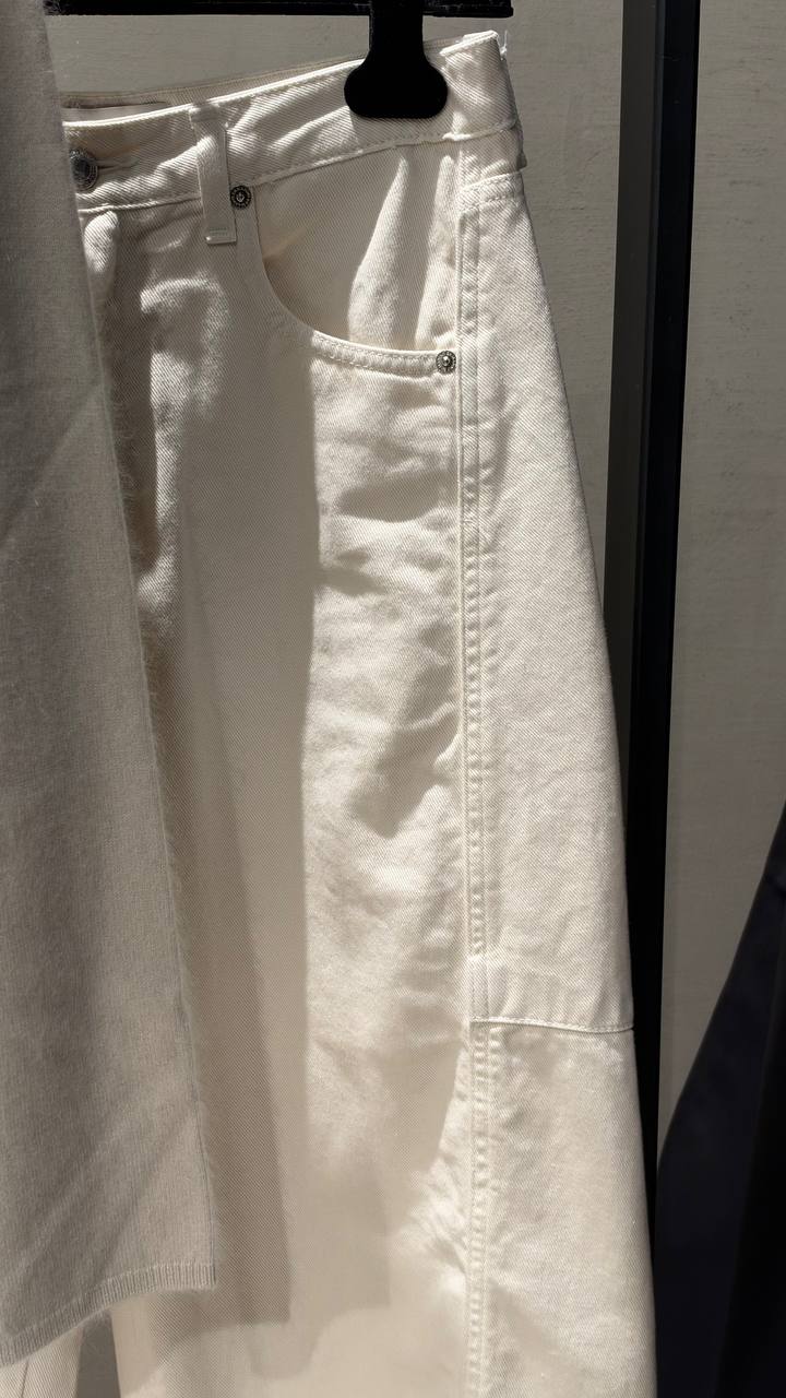 Белые женские джинсы barrel MaxMara
