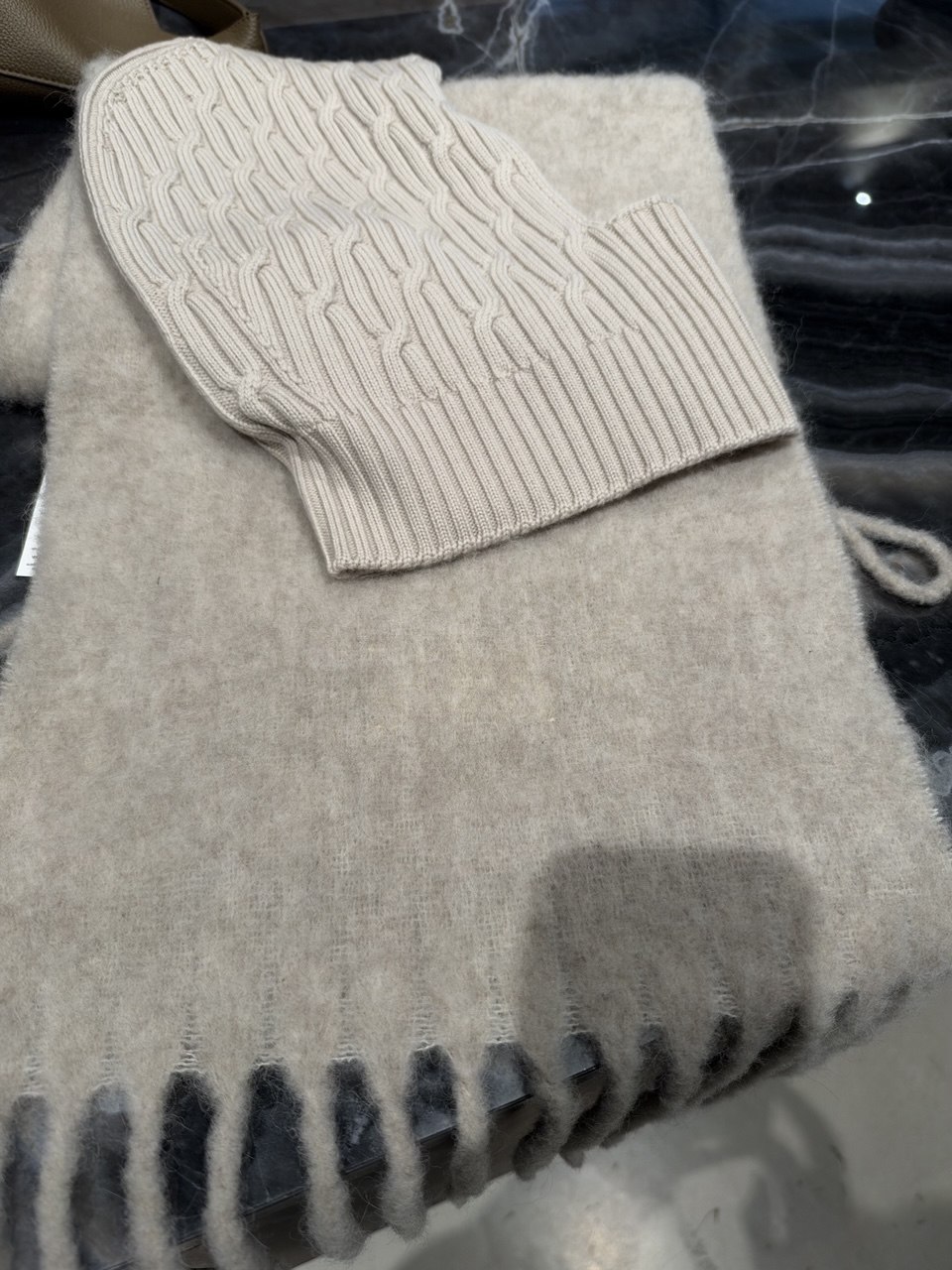 Белые женские джинсы barrel MaxMara