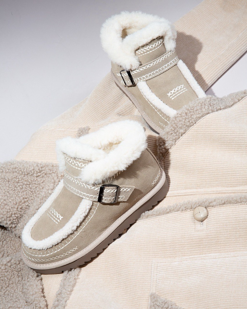 Белые женские джинсы barrel MaxMara
