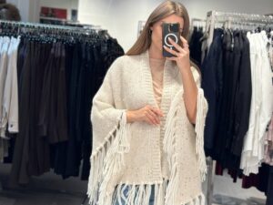 Вязаное пончо Peserico MaxMara