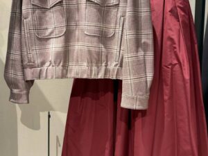 Бомбер на молнии в MaxMara