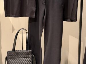 Брюки женские черные прямые MaxMara