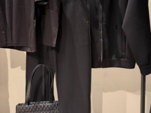 Куртка на молнии N21 MaxMara