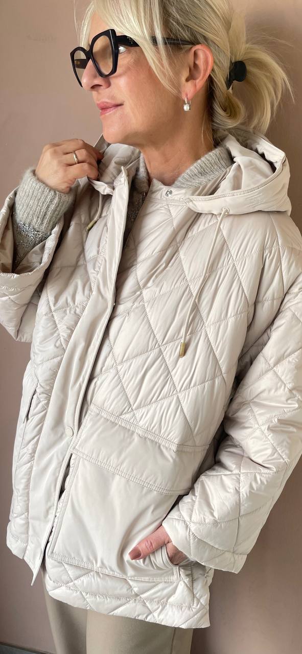 Стеганая куртка с капюшоном MaxMara