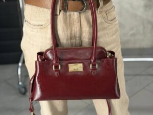 Кожаная сумка бордового цвета MaxMara