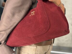 Замшевая сумка бордового цвета MaxMara