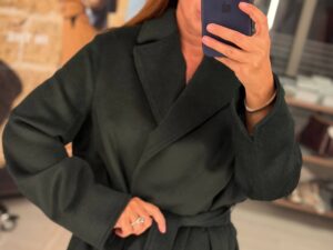 Пальто женское шерстяное темно-зеленое MaxMara