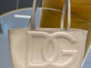 Сумка-тоут Dolce Gabbana Dolce & 2 — фото 1 Сумка-тоут Dolce Gabbana Dolce & 2