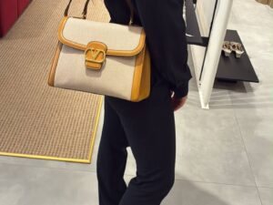 Сумка Valentino Garavani Valentino Outlet — фото 1 Сумка Valentino Garavani Valentino Outlet