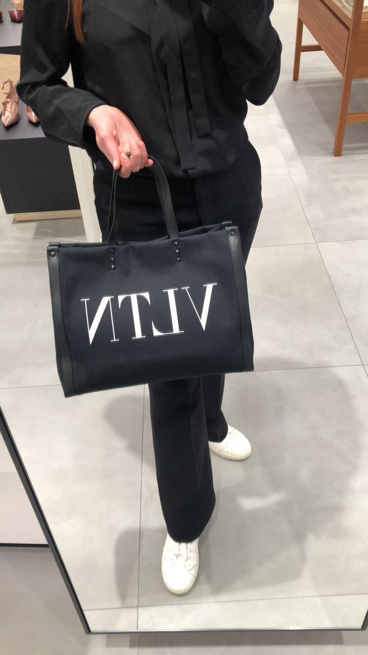 Сумка-тоут Valentino Garavani VLTN VALENTINO