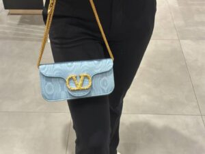 Сумка Valentino Garavani Locò VALENTINO