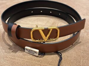 Ремень женский Valentino Garavani VALENTINO