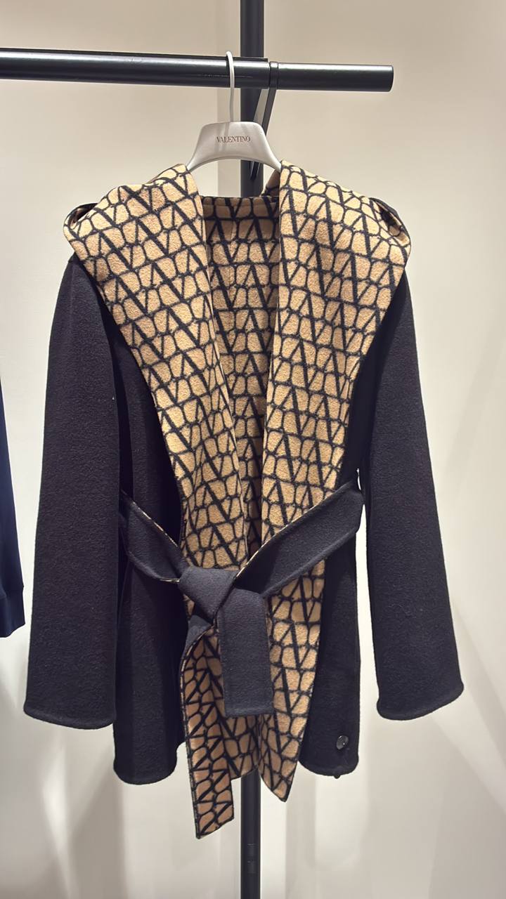 Пальто с капюшоном Valentino VALENTINO
