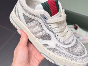 Кроссовки Gucci с глиттером