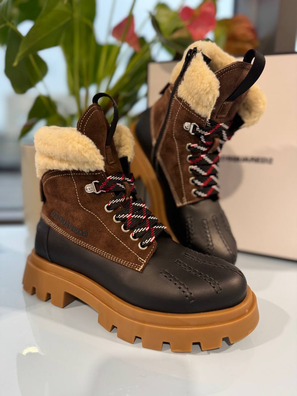 Ботинки женские Dsquared2 MONTELPARE_TEMP