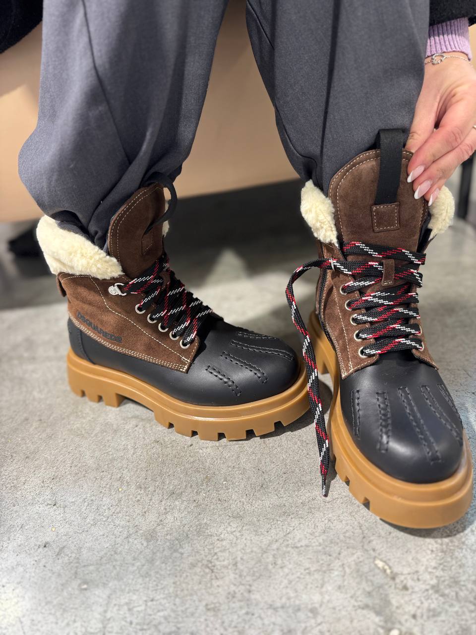 Ботинки женские Dsquared2 MONTELPARE_TEMP