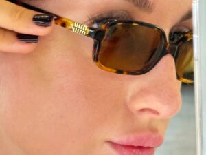 Очки солнцезащитные Miu Miu