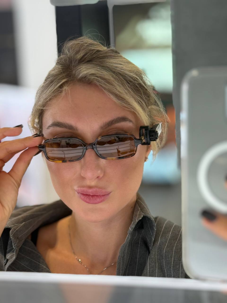 Очки солнцезащитные Miu Miu