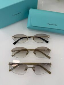 Очки солнцезащитные Tiffany  Co