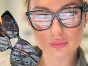 Очки женские Armani