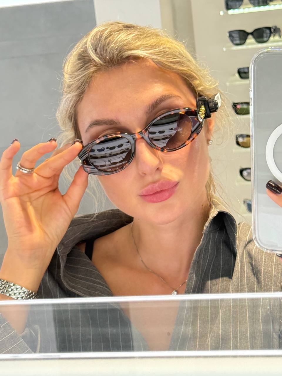 Очки солнцезащитные Dior