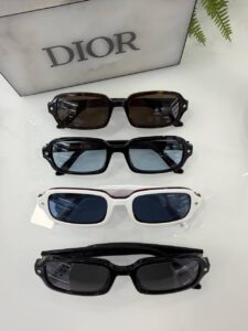 Солнцезащитные очки Christian Dior