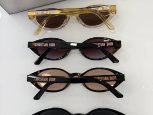 Очки солнцезащитные Christian Dior — фото 1 Очки солнцезащитные Christian Dior