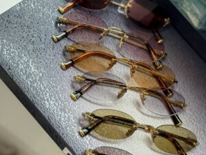Солнцезащитные очки Miu Miu ОЧКИ_TEMP