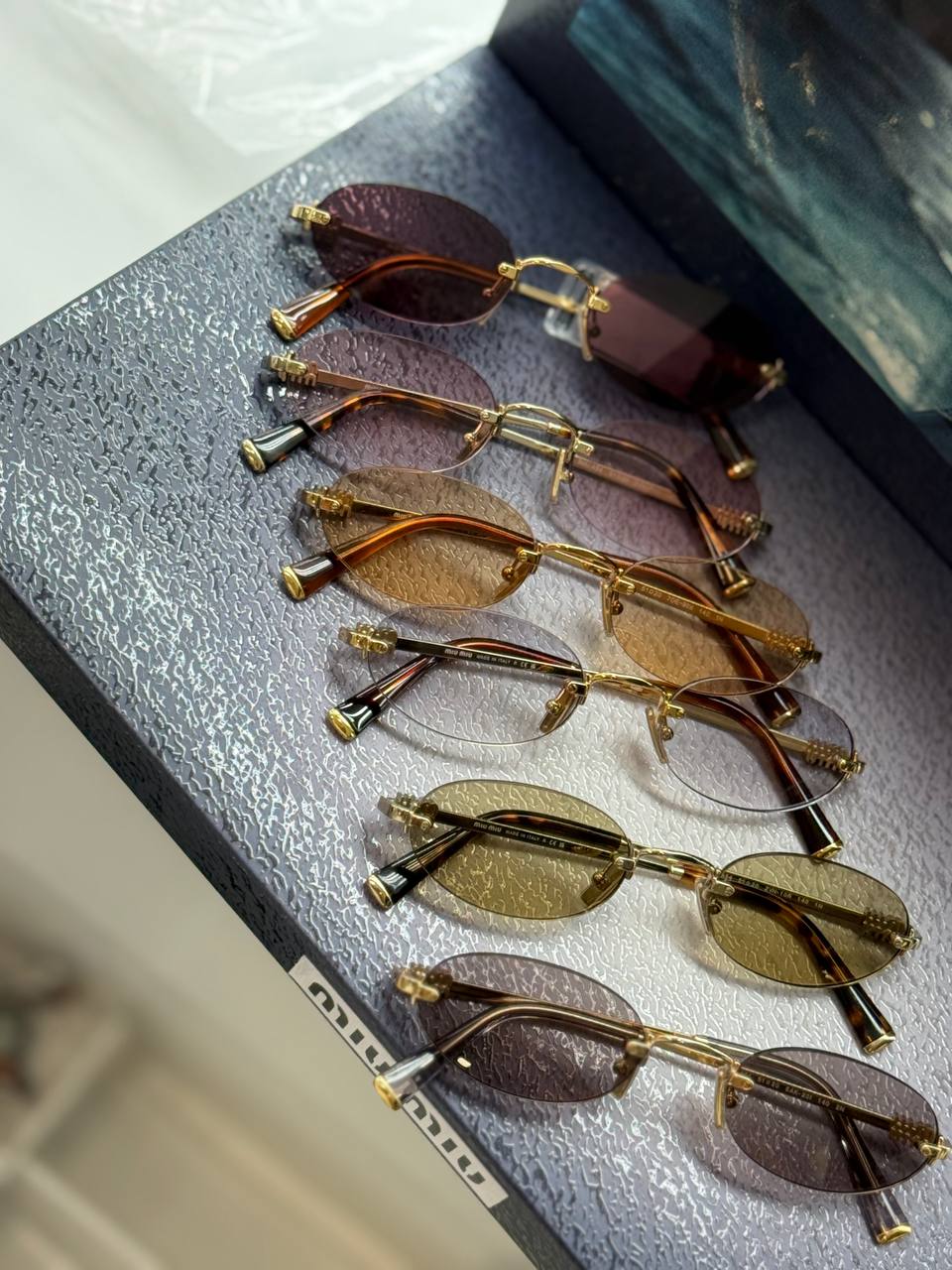 Солнцезащитные очки Miu Miu ОЧКИ_TEMP