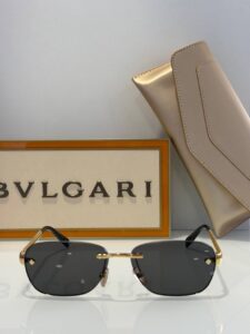Солнцезащитные очки Bvlgari