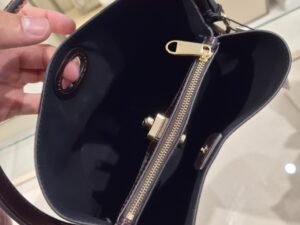 Кожаная сумка Coccinelle Danae Furla