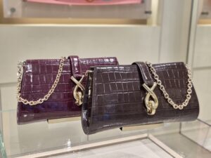 Сумка Furla из тисненой кожи
