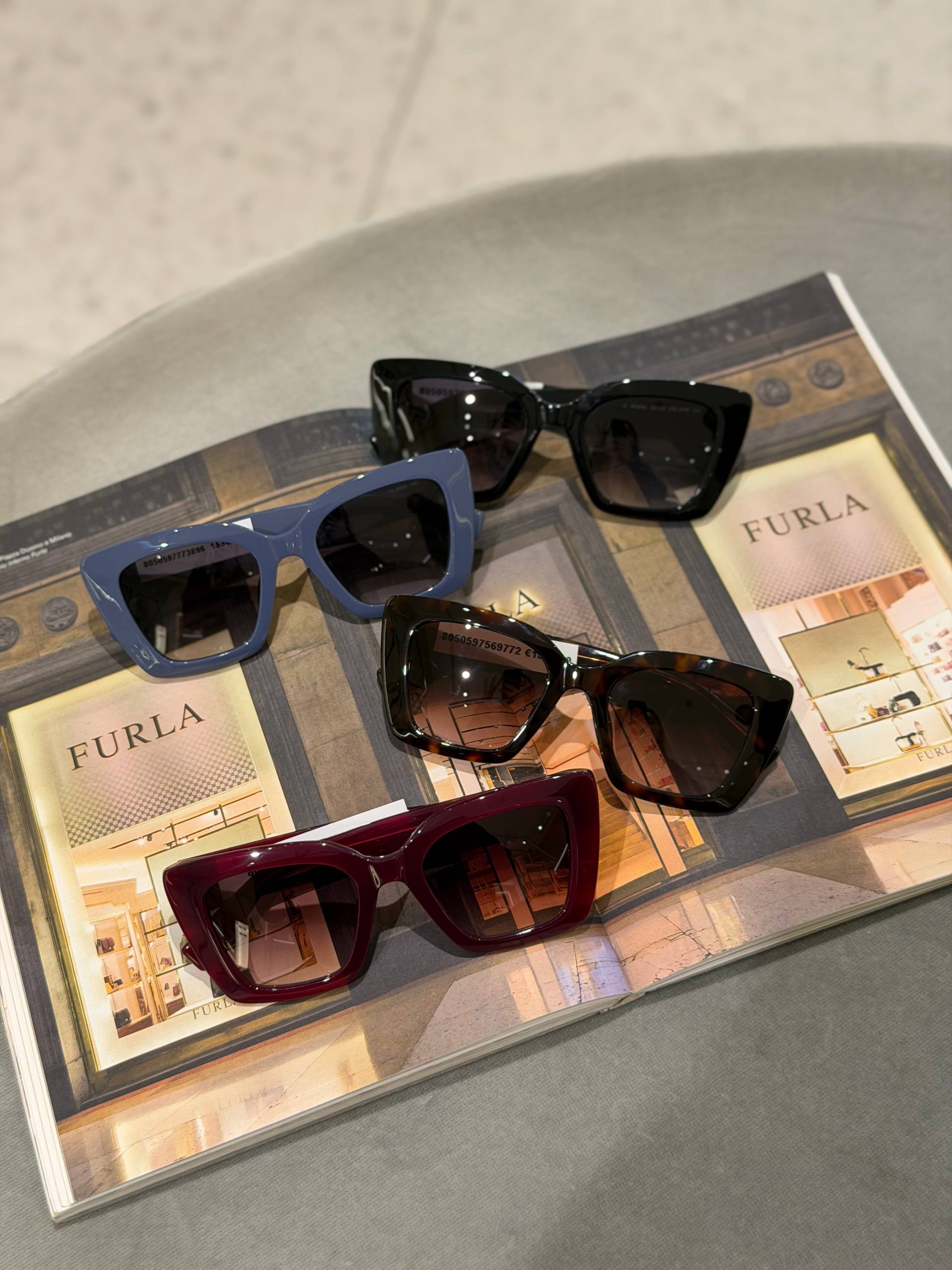 Солнцезащитные очки Furla