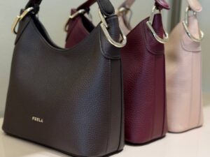 Кожаная сумка Furla Clarissa
