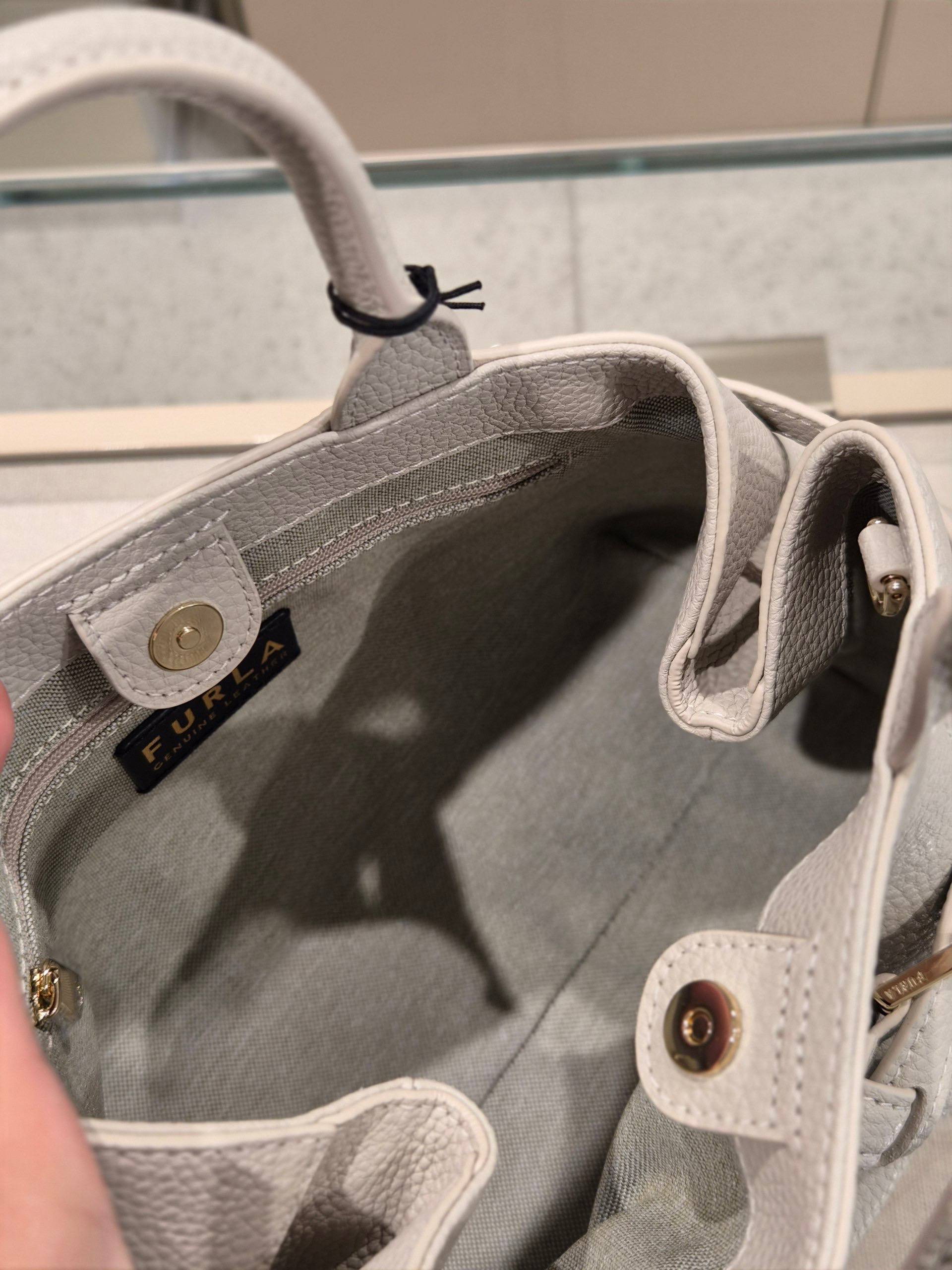 Кожаная сумка Furla