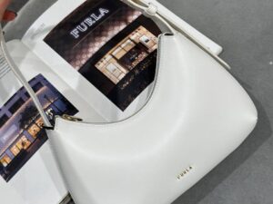 Кожаная сумка Furla