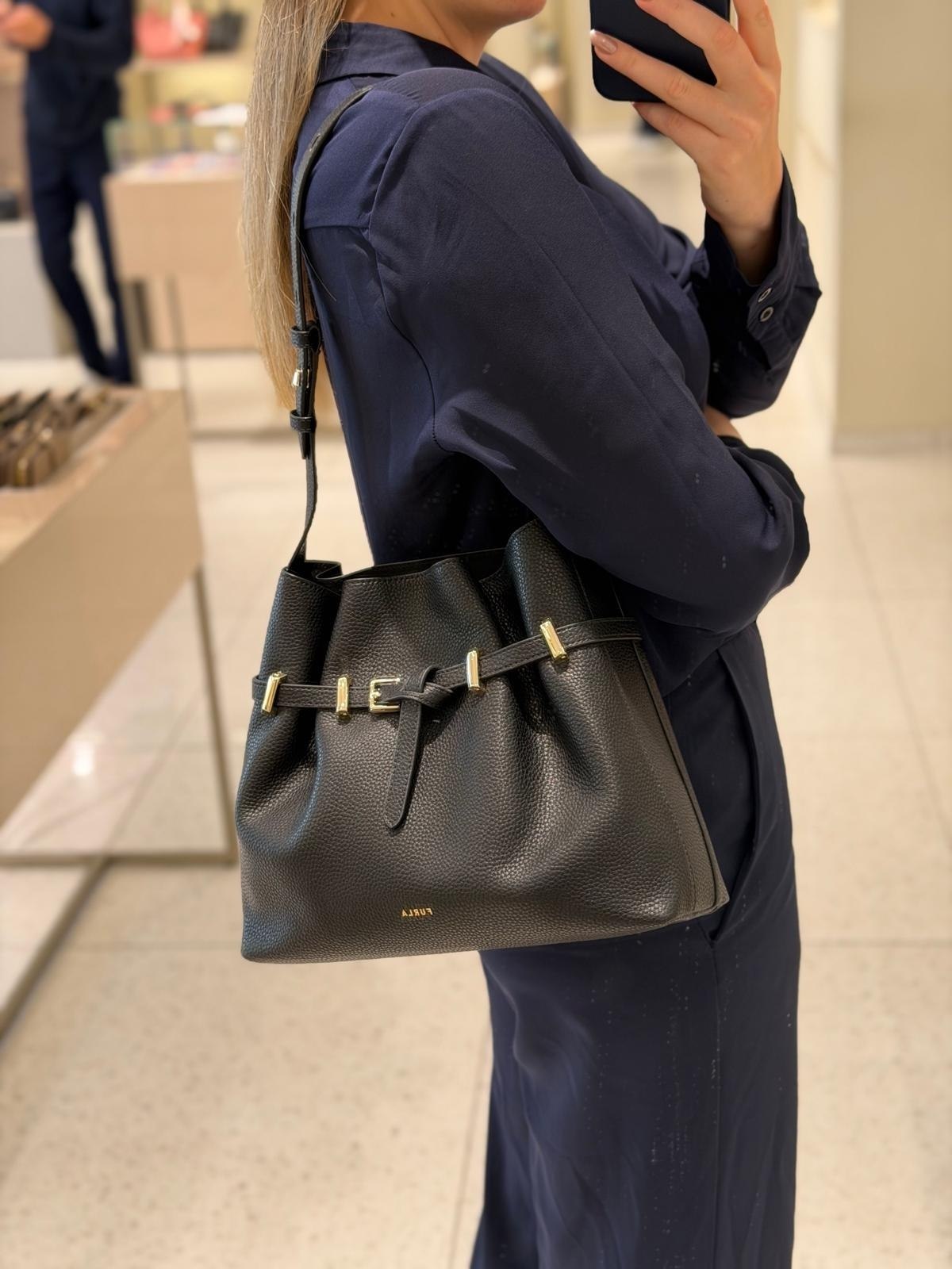 Сумка кожаная Furla Aura